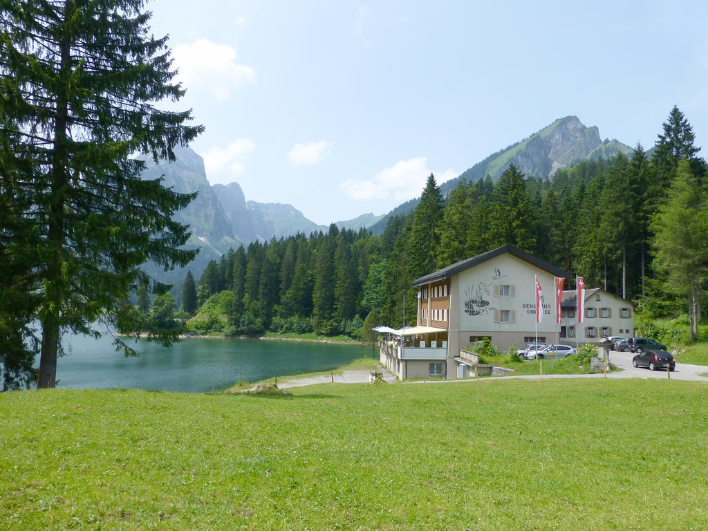 Berghotel Obersee Naefels Exterior photo