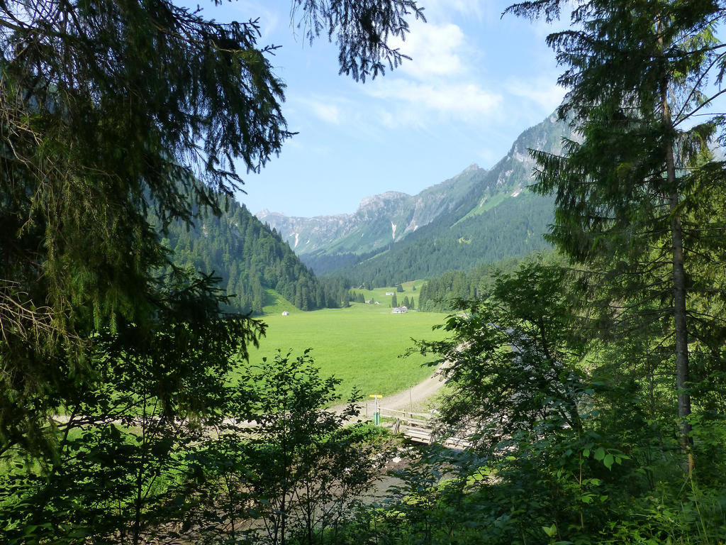 Berghotel Obersee Naefels Exterior photo