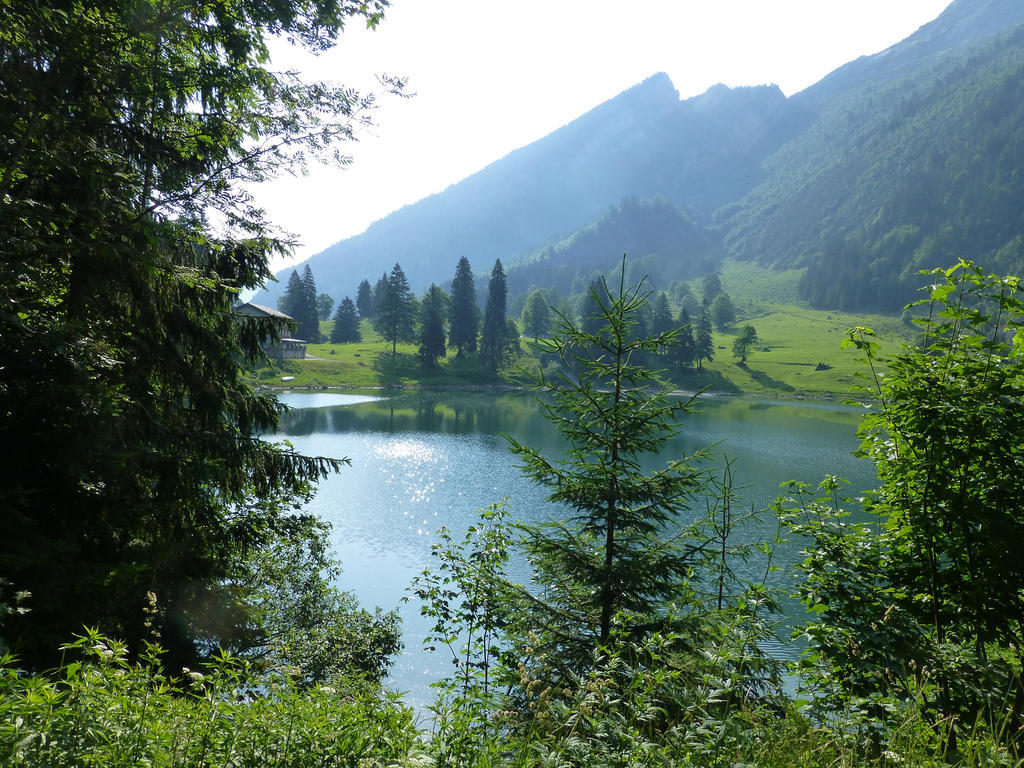 Berghotel Obersee Naefels Exterior photo