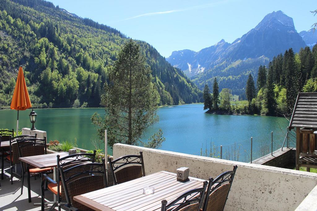 Berghotel Obersee Naefels Exterior photo