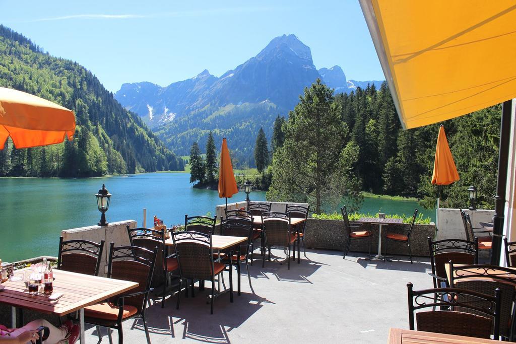 Berghotel Obersee Naefels Exterior photo